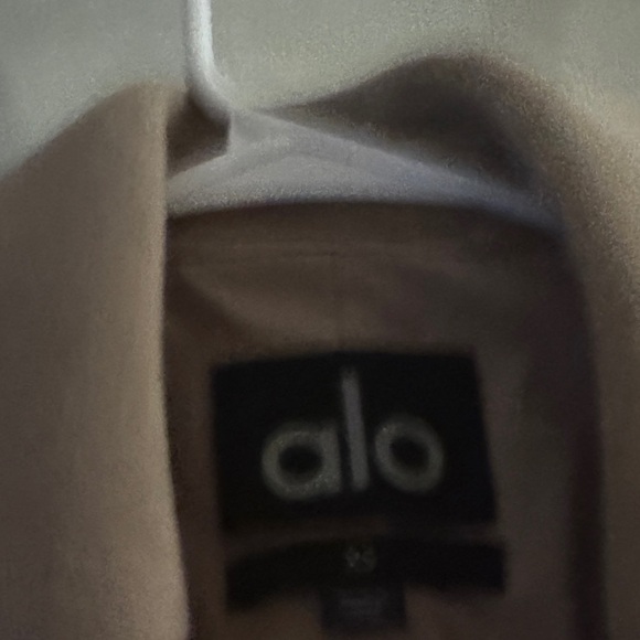 ALO Yoga women's  Brown Trench Coat never worn. VIP blazer trench - Picture 2 of 6